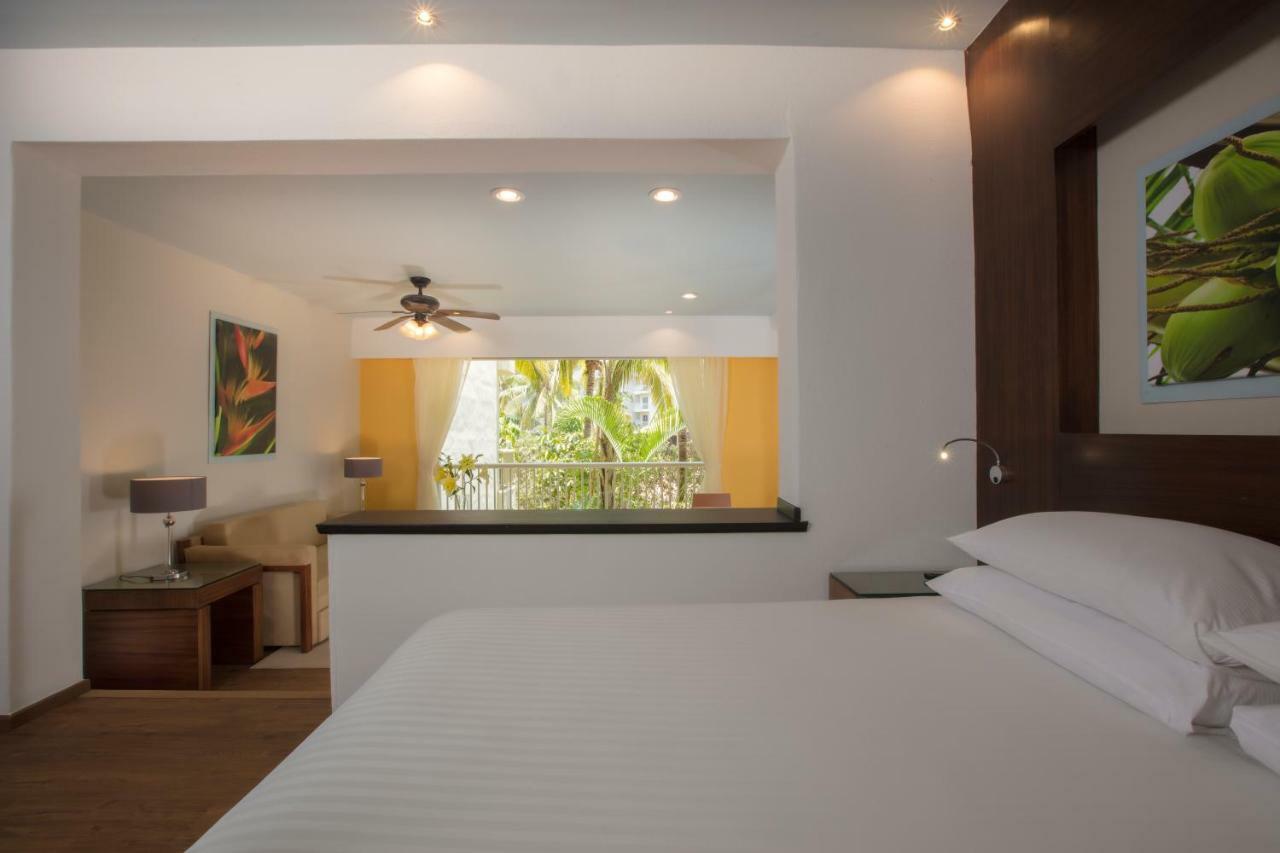 Krystal Grand Nuevo Vallarta Exterior foto